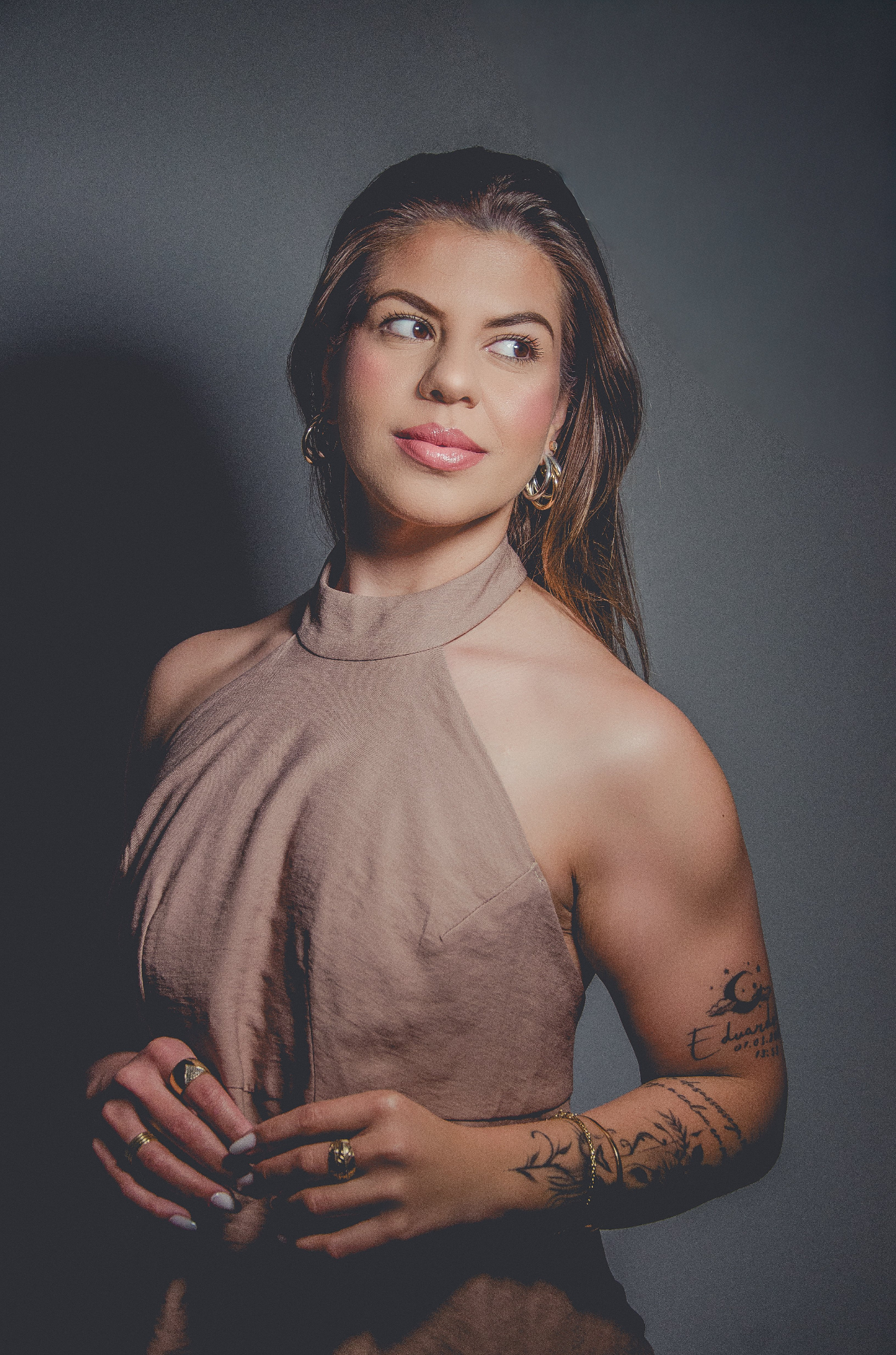 Retrato profissional da Dra. Anelise Zalewski